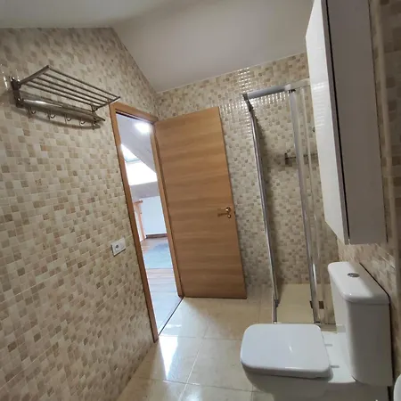 Apartman Altos De La Hayuela, A 7 Min De Comillas