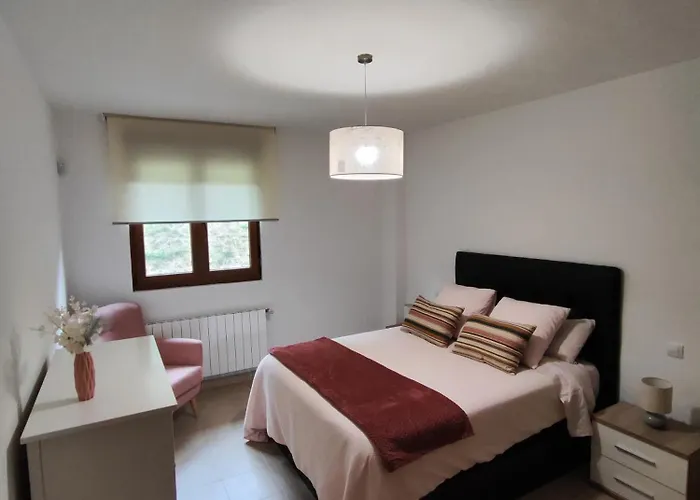 Altos De La Hayuela, A 7 Min De