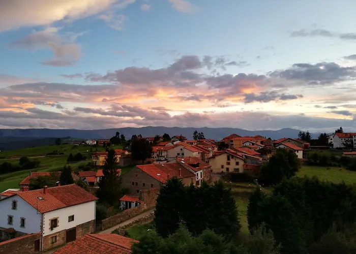 Appartement Altos De La Hayuela, A 7 Min De